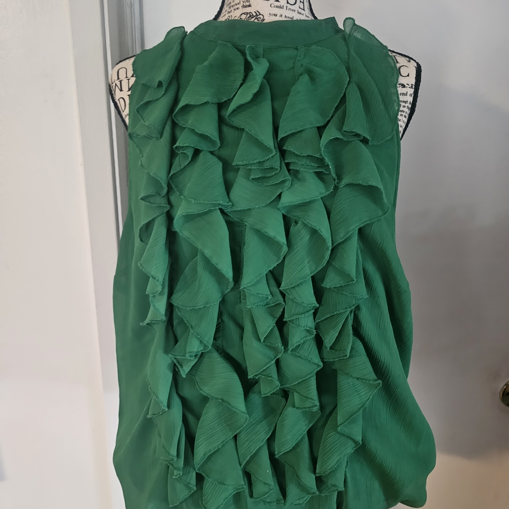 Green Ruffled Sleeveless Top
